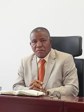 Dr Francisco Cambanda